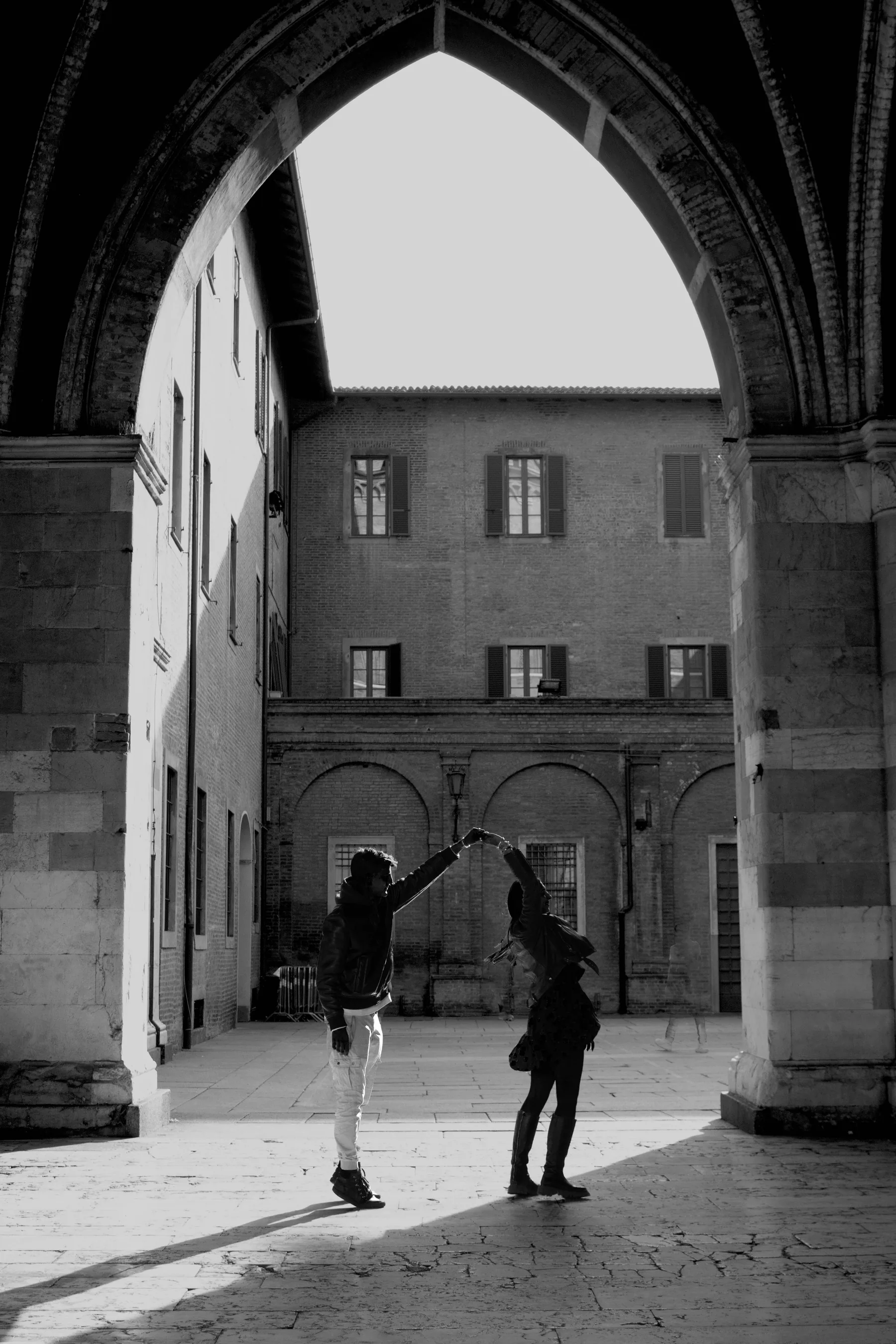 Düğün Dans Şarkıları 2026 – En İyi Düğün Müzikleri, İlk Dans Şarkıları ve Full Playlist Rehberi